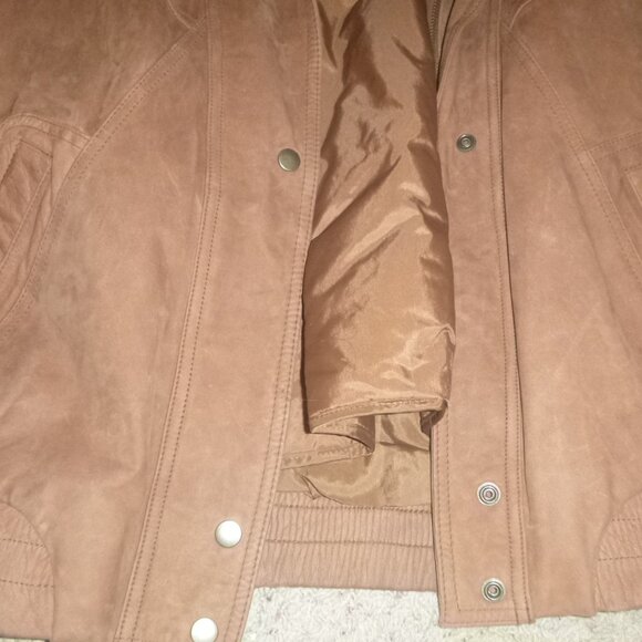 Adventure Bound Originals Wilson Suede Jacket - Picture 7 of 10